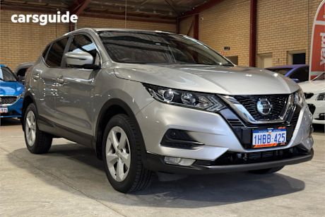 Silver 2020 Nissan Qashqai Wagon St