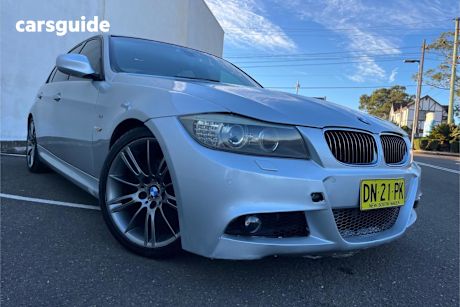 Silver 2011 BMW 320D Sedan Lifestyle