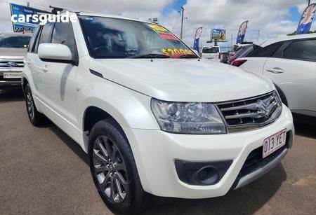 White 2018 Suzuki Grand Vitara SUV NAVIGATOR R