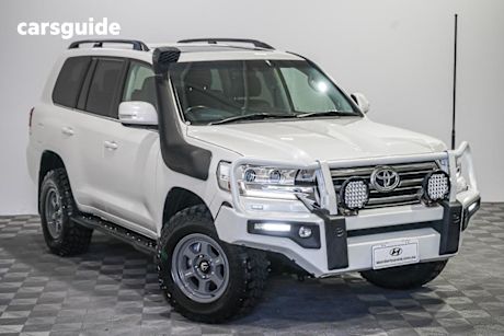White 2018 Toyota Landcruiser Wagon Vx (4X4)
