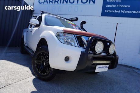 White 2014 Nissan Navara Dual Cab Pick-up St (4X4)