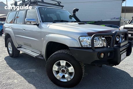 Silver 2016 Nissan Patrol SUV N-TEC 4X4