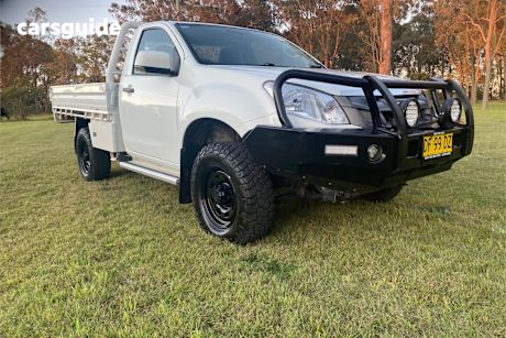 White 2015 Isuzu D-MAX Ute Tray SX 4X4