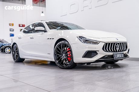 White 2018 Maserati Ghibli Sedan Gransport