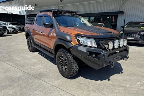 Gold 2016 Nissan Navara Dual Cab Utility St (4X4)