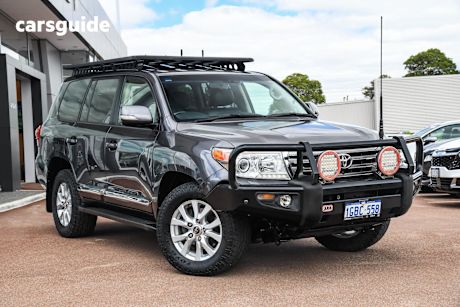 Grey 2015 Toyota Landcruiser SUV SAHARA 4X4