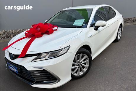 White 2022 Toyota Camry Sedan ASCENT F