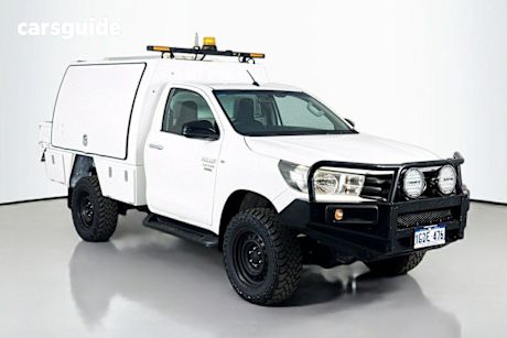 White 2016 Toyota Hilux Cab Chassis Sr (4X4)