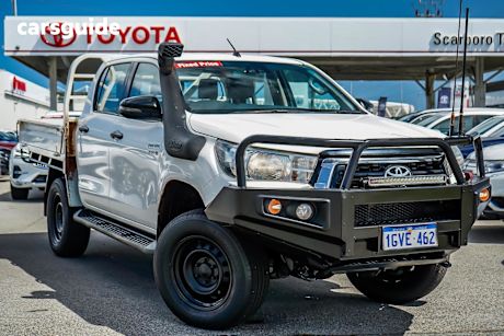 White 2019 Toyota Hilux Ute Tray SR 4X4
