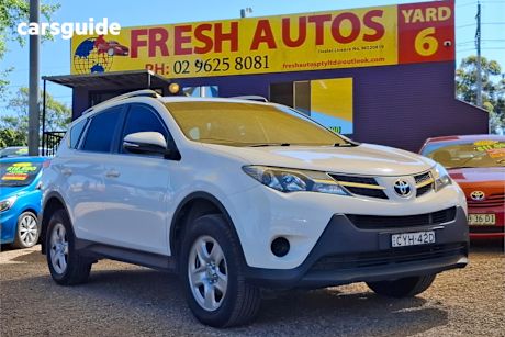 White 2015 Toyota RAV4 SUV GX F
