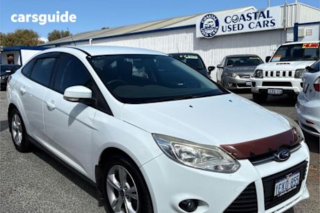 White 2013 Ford Focus Sedan Trend