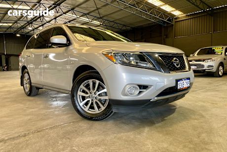 Silver 2014 Nissan Pathfinder SUV ST F
