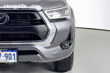Silver 2021 Toyota Hilux Double Cab Pick Up Sr5 (4X4)