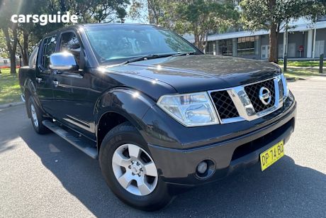 Grey 2008 Nissan Navara Dual Cab Pick-up St-X