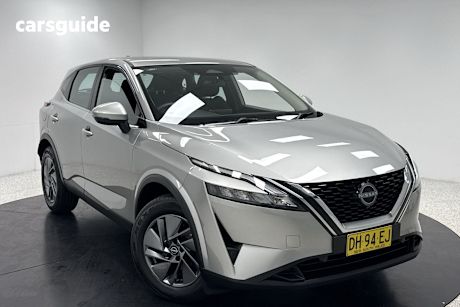 Silver 2023 Nissan Qashqai SUV ST F