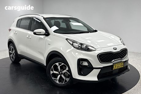 White 2019 Kia Sportage Wagon S (Awd)