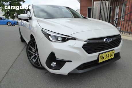 White 2025 Subaru Impreza Hatch 2.0R 4WD