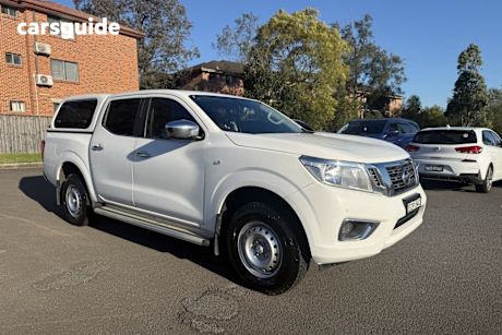 White 2019 Nissan Navara Dual Cab Pick-up Rx (4X2)