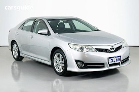 Silver 2011 Toyota Camry Sedan Atara Sl
