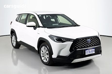 White 2024 Toyota Corolla Cross Wagon Gx 2Wd Hybrid