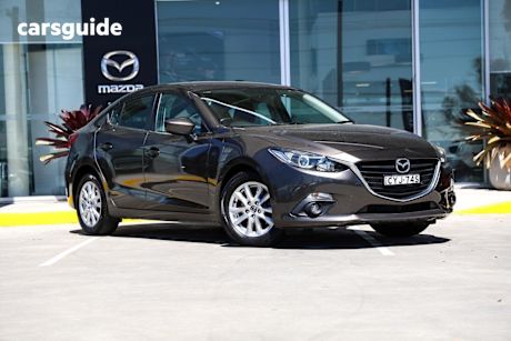 Grey 2015 Mazda 3 Sedan Maxx