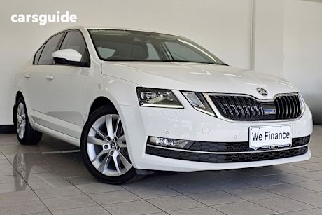 White 2018 Skoda Octavia Hatch 110TSI F