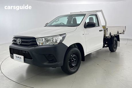 White 2022 Toyota Hilux Ute Tray WORKMATE R