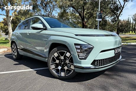 Green 2025 Hyundai Kona Wagon Electric Premium Ext Range