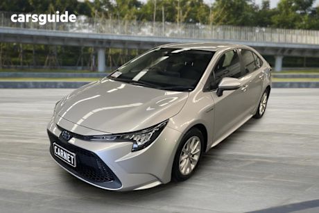 Silver 2022 Toyota Corolla Sedan Ascent Sport + Navi Hybrid