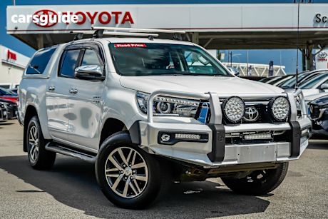White 2019 Toyota Hilux Ute Tray SR5 4X4