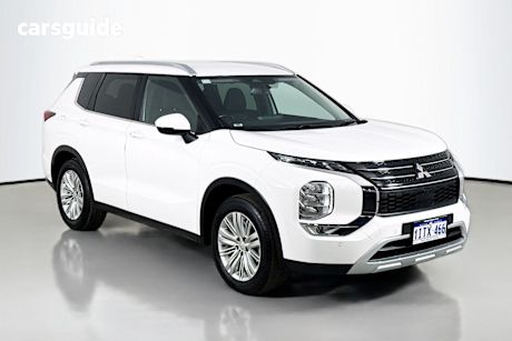 White 2024 Mitsubishi Outlander Wagon Ls 7 Seat (2Wd)