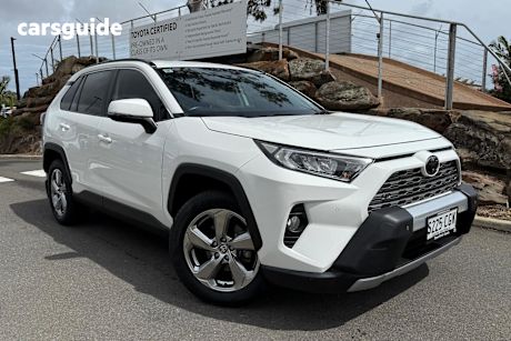 White 2020 Toyota RAV4 SUV GXL F