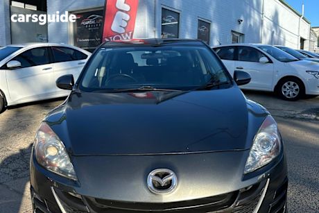 Grey 2009 Mazda 3 Hatchback Maxx