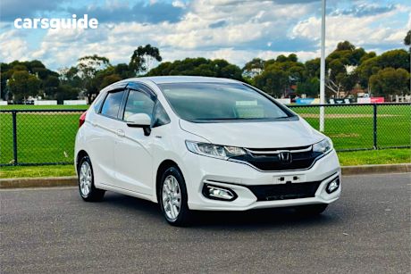 White 2019 Honda Fit Hatch HYBRID L