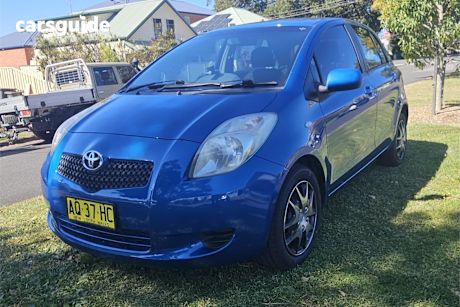Blue 2007 Toyota Yaris Hatchback Yrs