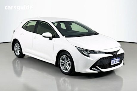 White 2020 Toyota Corolla Hatchback Ascent Sport + Tr Kit