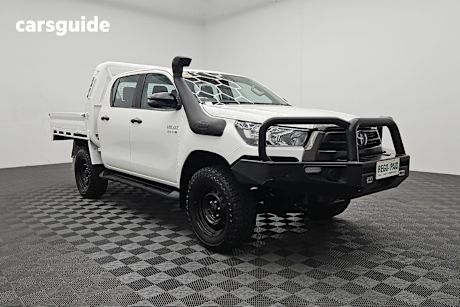 White 2022 Toyota Hilux Ute Tray SR 4X4