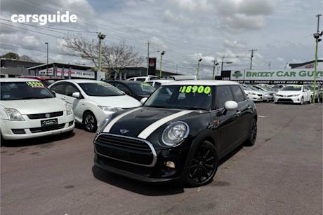 Black 2017 Mini Cooper Hatchback 5D Hatch