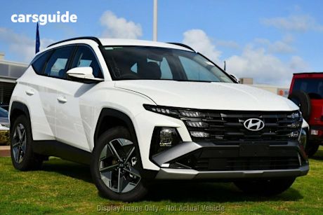 White 2025 Hyundai Tucson SUV F