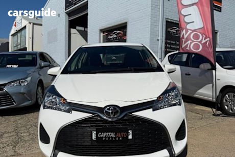 White 2016 Toyota Yaris Hatchback Ascent