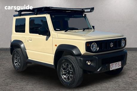 Beige 2022 Suzuki Jimny SUV GLX 4X4
