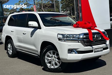 White 2020 Toyota Landcruiser SUV VX 4X4