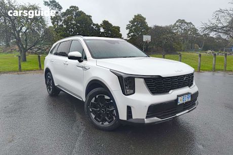 White 2024 Kia Sorento Wagon Sport 7 Seat