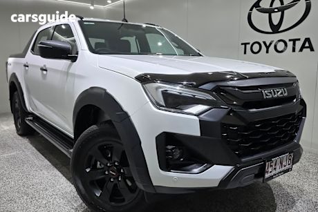 White 2025 Isuzu D-MAX Crew Cab Utility X-Terrain (4X4)