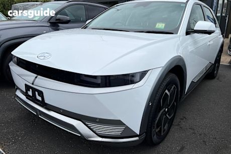 White 2023 Hyundai Ioniq 5 SUV R