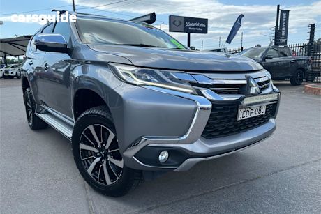 Grey 2018 Mitsubishi Pajero Sport Wagon Exceed (4X4) 7 Seat