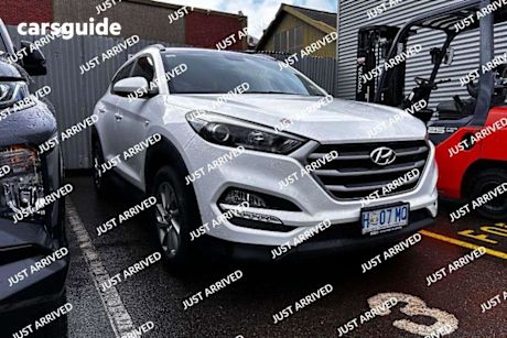 White 2018 Hyundai Tucson SUV ACTIVE X F