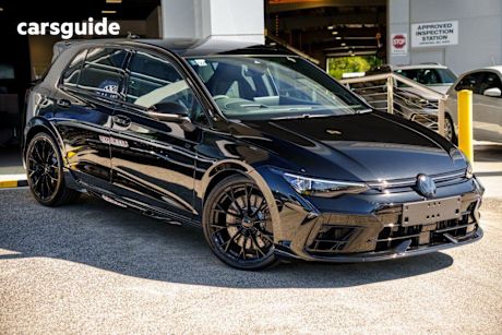 Black 2025 Volkswagen Tiguan Wagon 195Tsi R-Line