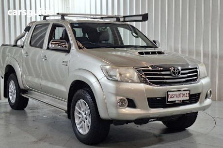 Gold 2013 Toyota Hilux Dual Cab Pick-up Sr5 (4X4)