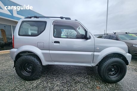 White 2012 Suzuki Jimny SUV SIERRA 4X4